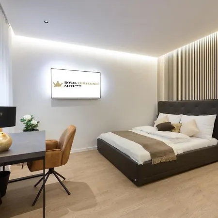아파트호텔 Royal Suite, 3*