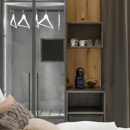 מלון דירות Royal Suite,