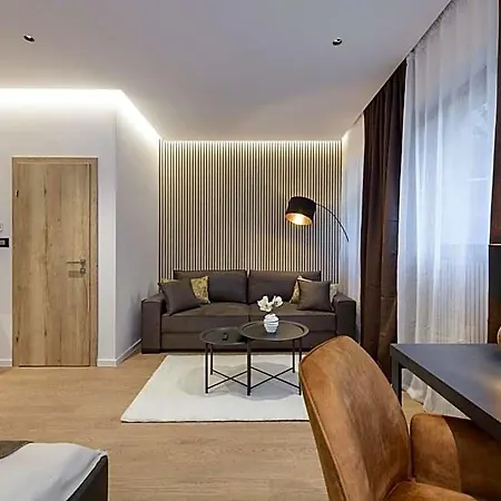 Royal Suite, Liubliana