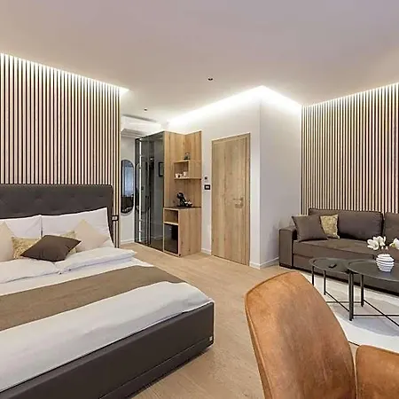 Apart-hotel Royal Suite,