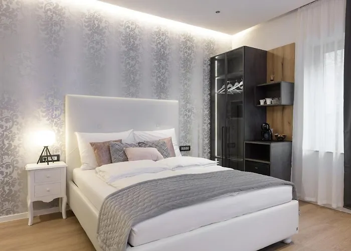 Royal Suite, شقة فندقية 3*