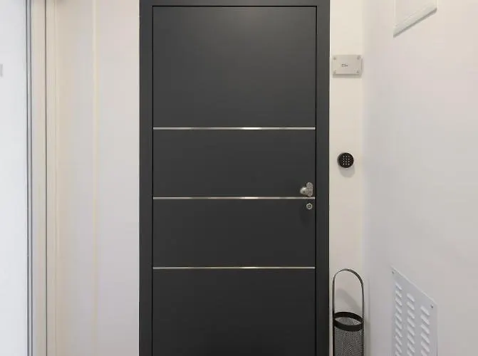 Royal Suite, Aparthotel 3*